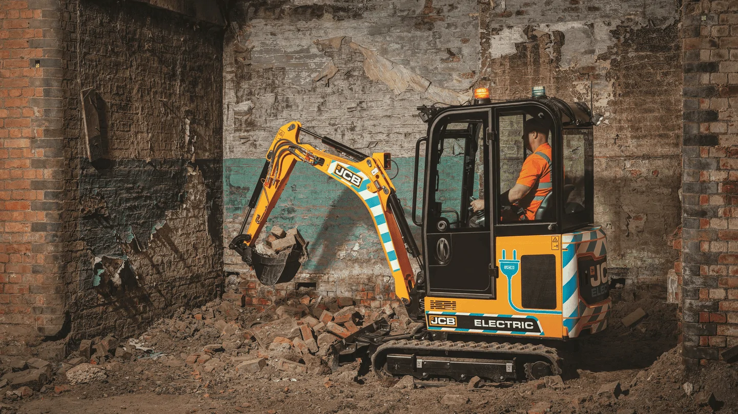 Tesla Model 2 Electric Construction Equipment News avator_1.600f1fff314ad.601073b1d2546.60107485c403