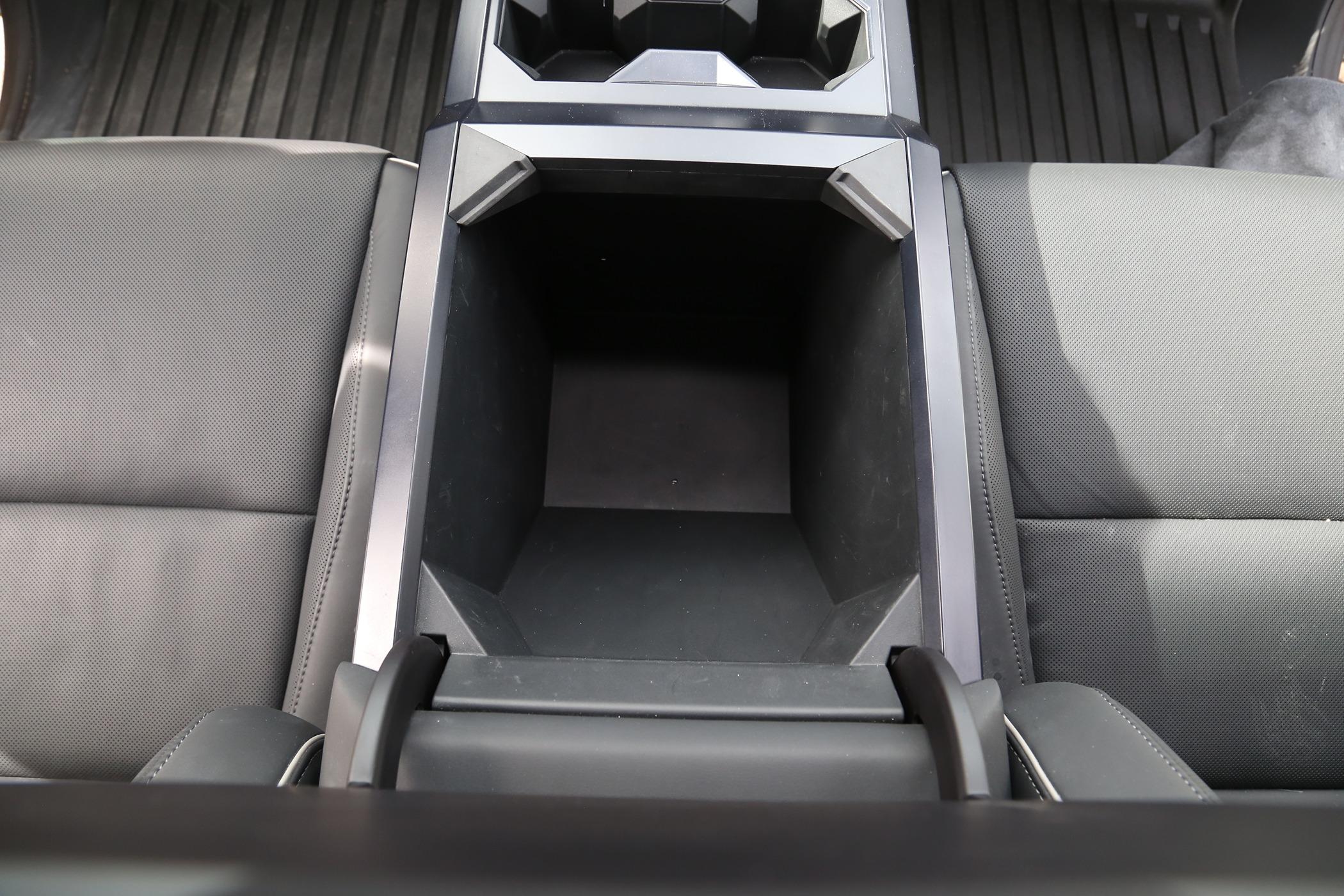 Tesla Model 2 ELECFRESH | Product Testing | The Cybertruck Center Console Organizer Solutions IMG_4492.JPG