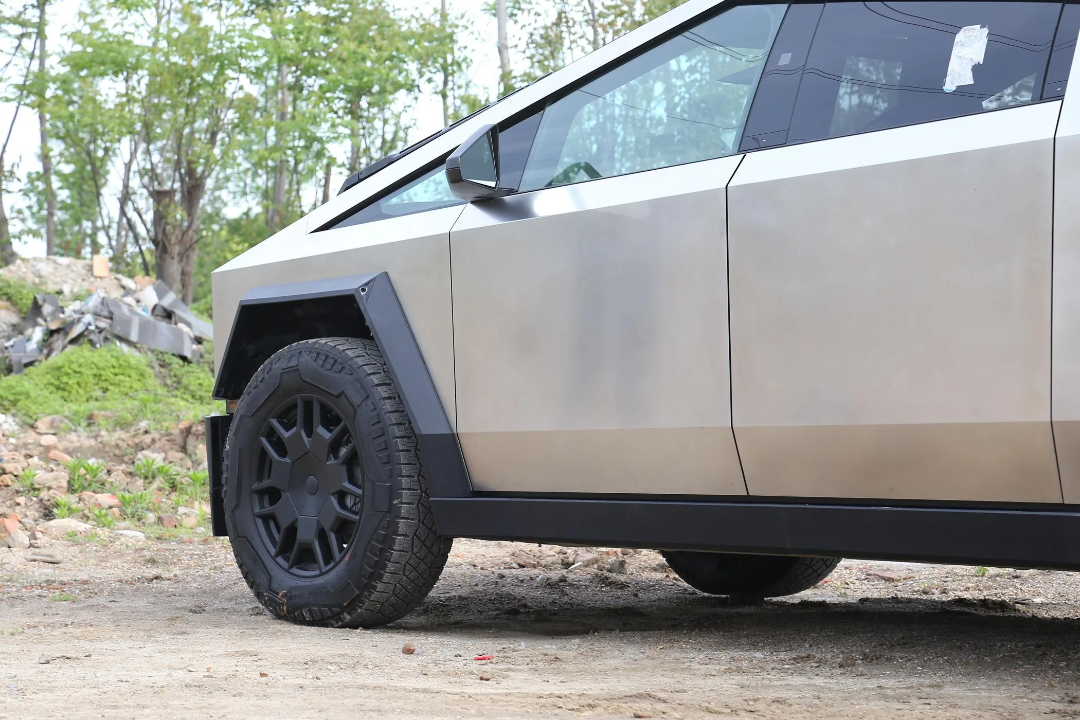 Tesla Model 2 [10% OFF] Elecfresh Wheel Center Hubcap Cover For Cybertruck Available Now! IMG_4322