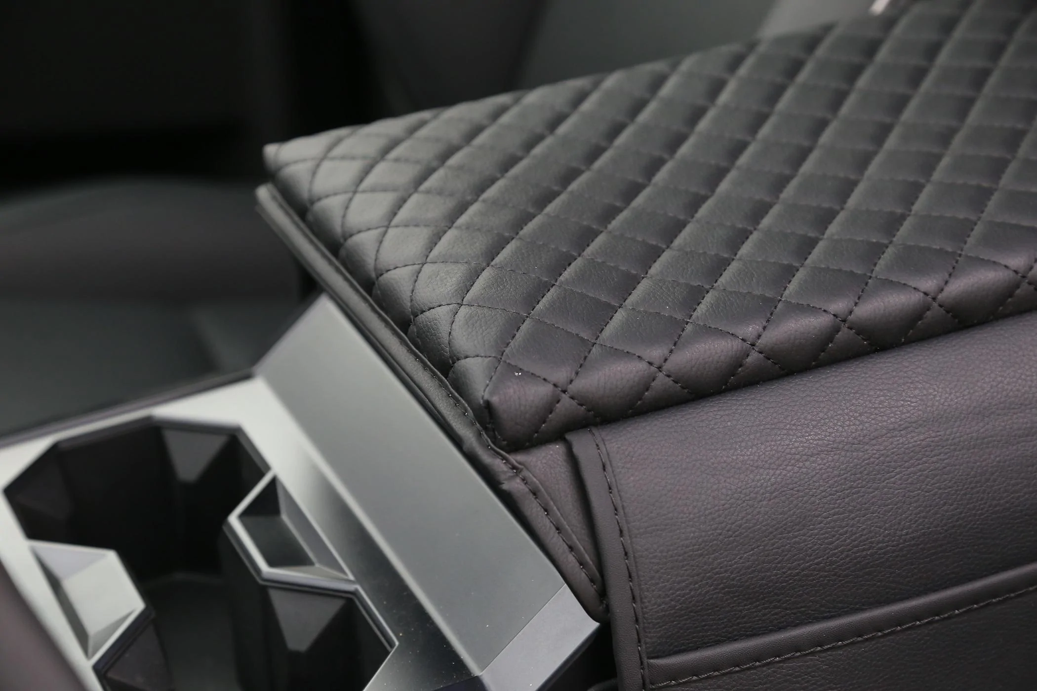 Tesla Model 2 [Elecfresh] Promotion For Armrest Cover! IMG_5829