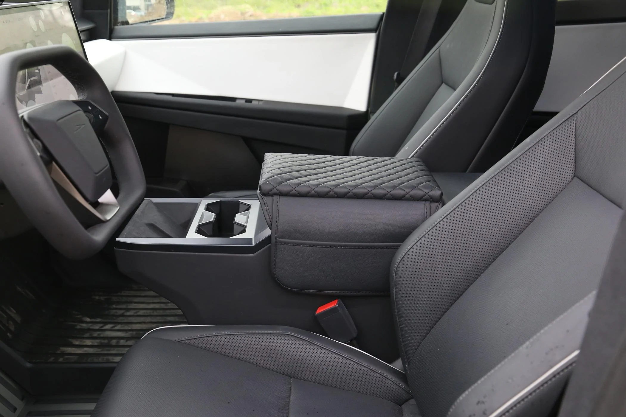 Tesla Model 2 [Elecfresh] Promotion For Armrest Cover! IMG_5843