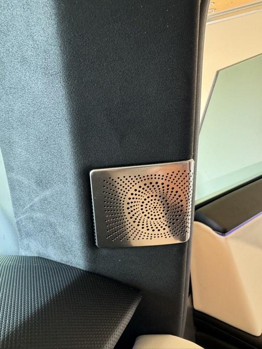 Tesla Model 2 How do you like these speaker area stainless covers 59b6ae2a7523edae9888dece80b2aeb