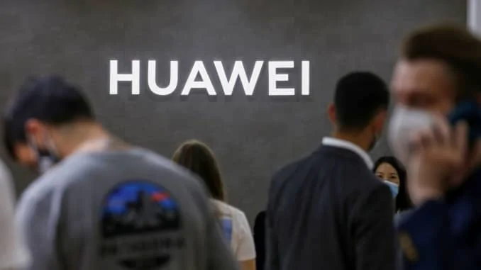 Tesla Model 2 Huawei - "Anything Tesla Can Do, We Can Do" 46200_rc2ycl9gktky_rtrmadp_0_china-huawei-tech-usa